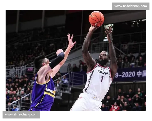 围绕篮球录像解析赛场细节与战术演变的深度观察技术提升与观赛价值思考